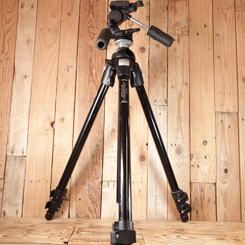 Used Manfrotto 055 PRO B Tripod with Giottos MH5001-3 Way Head