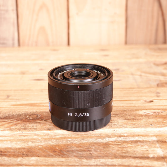 Used Sony FE 35mm F2.8 Carl Zeiss Lens
