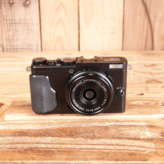 Used Fujifilm X70 Camera