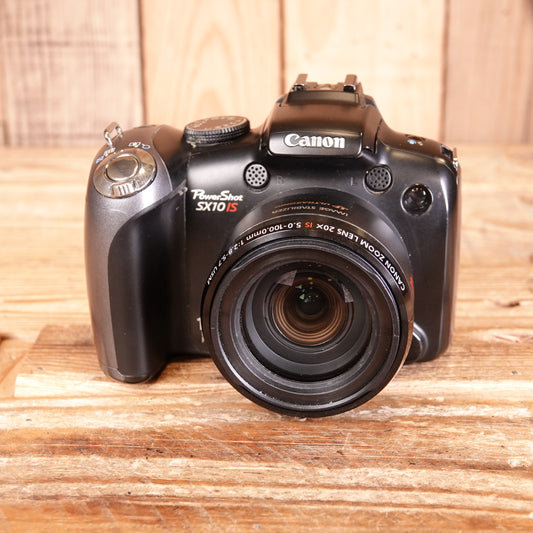 Used Canon Powershot SX10 IS Camera