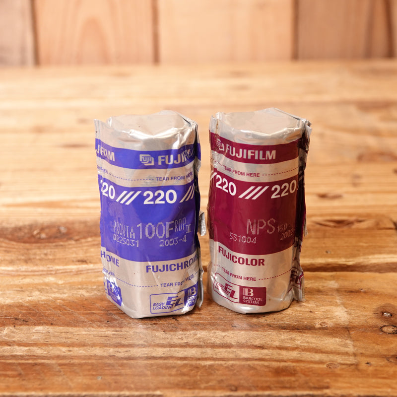 Used Fujifilm Nps 160 120roll Film 2002 Expired and Provia 100F 120 RDP III 2003 Expired