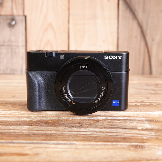 Used Sony CyberShot RX100 Mark V Digital Camera