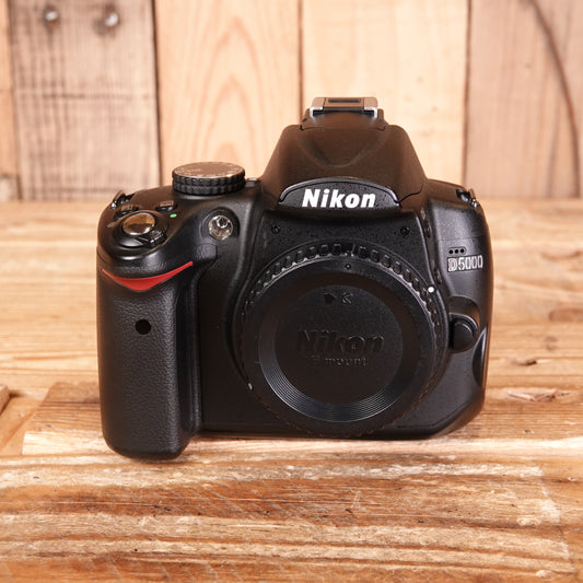 Used Nikon D5000 DSLR Camera Body