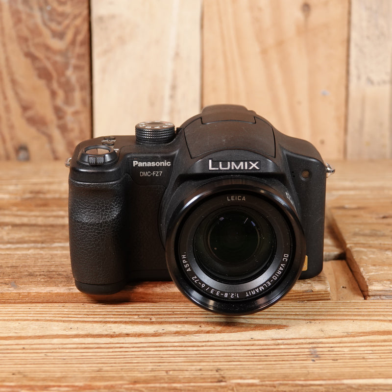 Used Panasonic Lumix DMC-FZ7 Camera