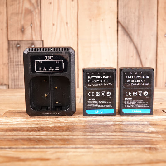 Used JJC BLX-1 USB Charger Set