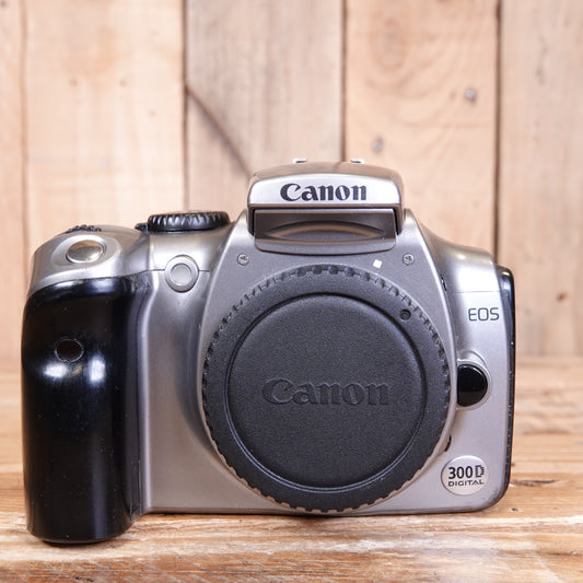 Used Canon EOS 300D DSLR Silver Camera Body