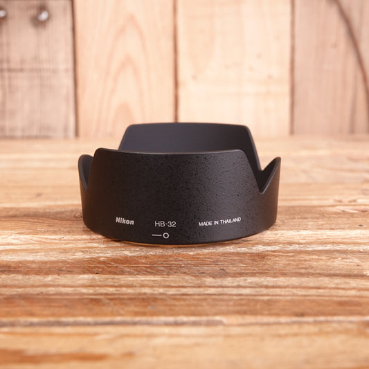 Used Nikon HB-32 Lens Hood