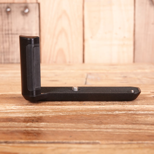 Used Fujifilm HG-XM1 Hand Grip for X-M1