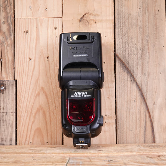 Used Nikon SB-900 Speedlight