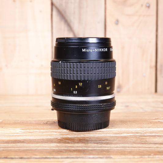 Used Nikon 55mm F2.8 Micro AIS Lens