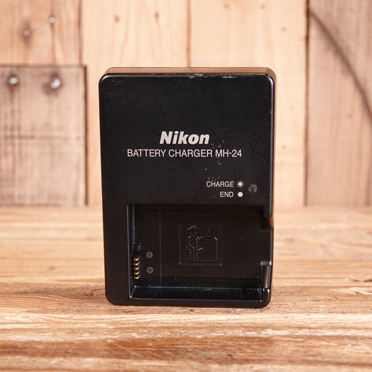Used Nikon MH-24 US 2-Pin Charger (Designed for American Market)