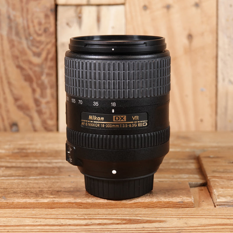 Used Nikon AF-S 18-300mm f3.5-6.3 G ED VR DX Lens