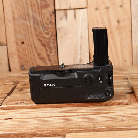 Used Sony VG-C3EM Grip for A9 , A7 III and A7R III