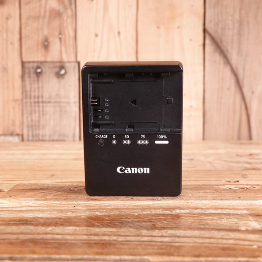 Used Canon LC-E6 US 2-Pin Charger (Designed for American Market)