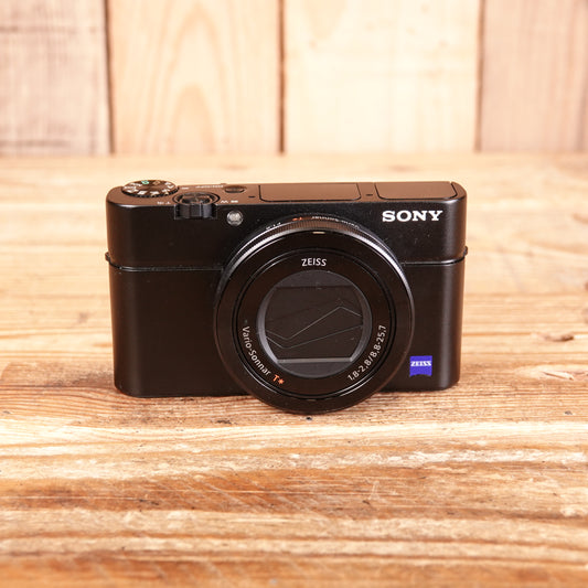 Used Sony CyberShot RX100 Mark III Digital Camera
