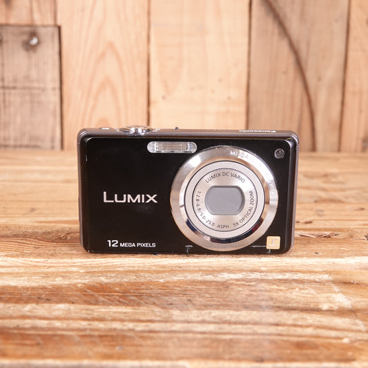 Used Panasonic Lumix DMC-FS10 Camera