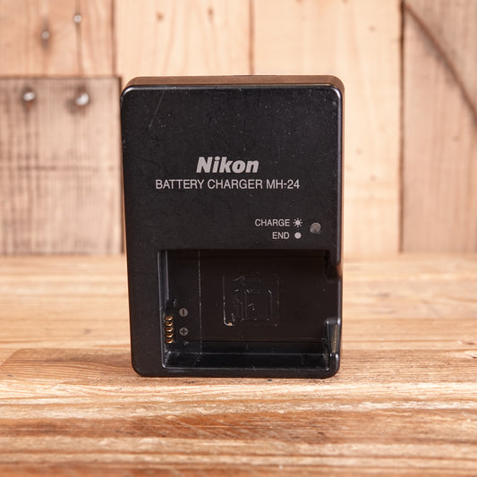 Used Nikon MH-24 US 2-Pin Charger (Designed for American Market)