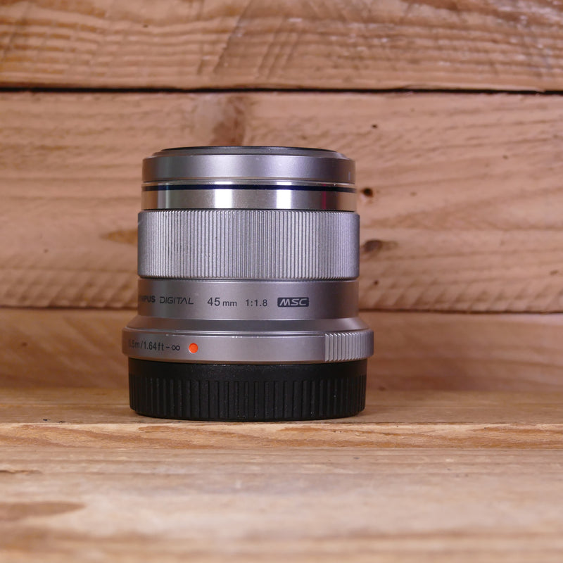 Used Olympus M Zuiko 45mm F1.8  Silver Micro Four Thirds Lens