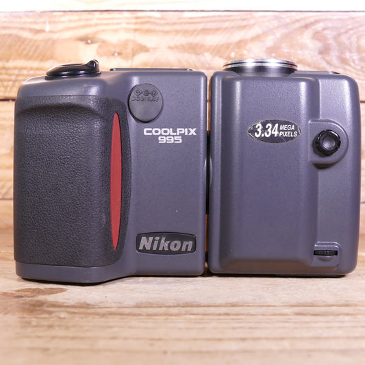 Used Nikon Coolpix 995 Digital Compact Camera