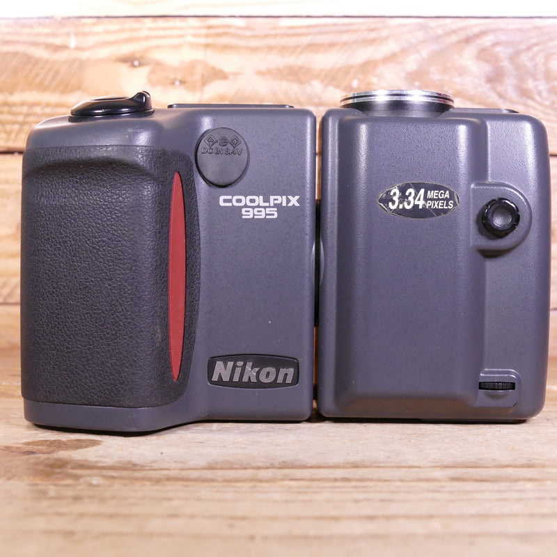 Used Nikon Coolpix 995 Digital Compact Camera