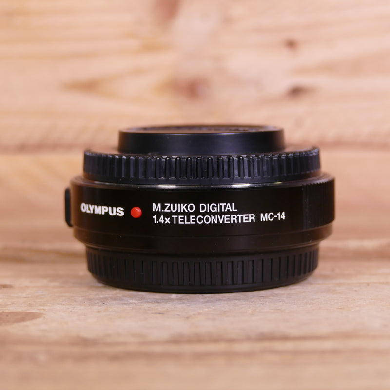 Used Olympus MC-14 Tele Converter 1.4x for 40-150 f2.8 & 300 f4
