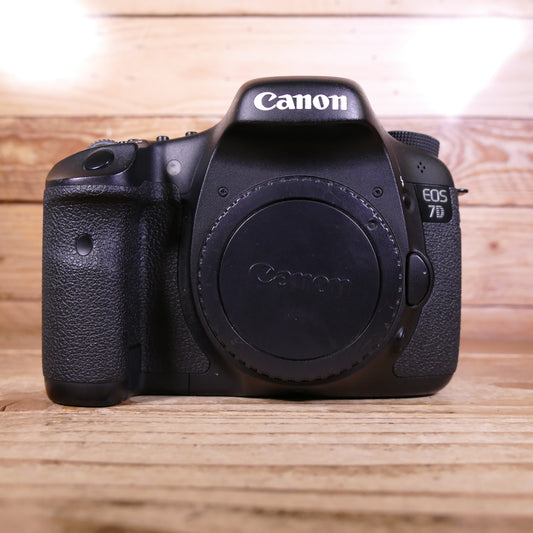 Used Canon EOS 7D DSLR Camera Body