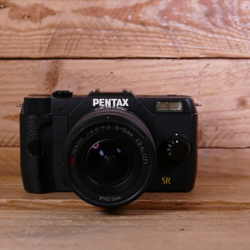 Used Pentax Q7 Mirrorless Camera with 5-15mm Lens