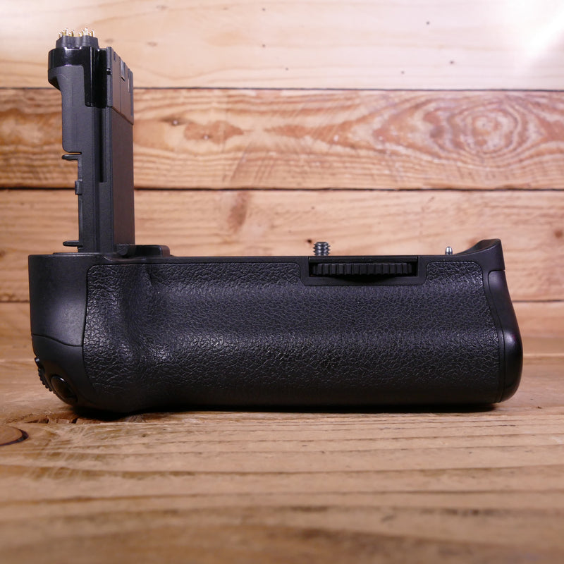 Used Canon BG-E11 Battery Grip for  EOS 5D Mark III , 5DS 5DSR
