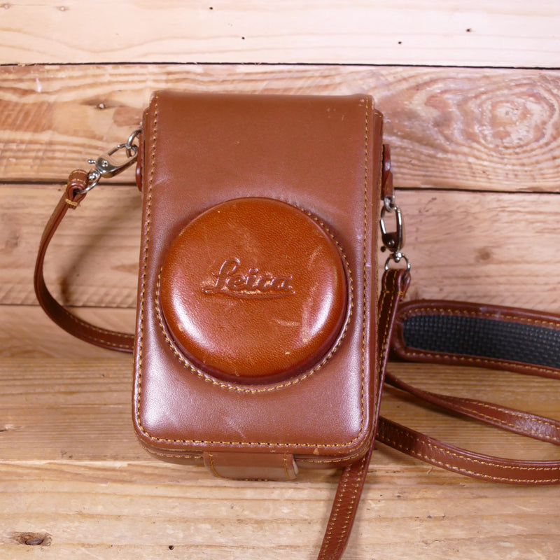 Used Leica Leather Case 18689 for Leica D-Lux 4