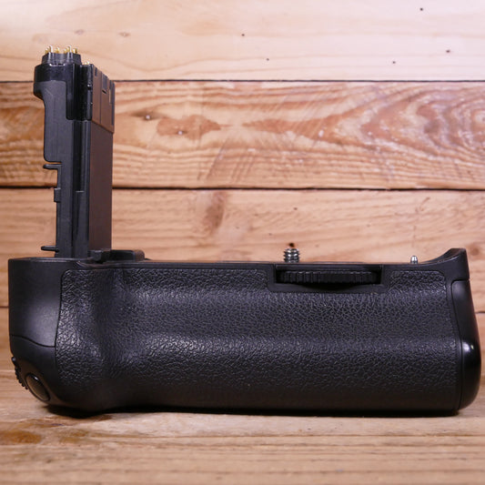 Used Canon BG-E11 Battery Grip for  EOS 5D Mark III , 5DS 5DSR