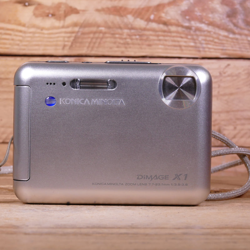 Used Konica Minolta Dimage  X1 Digital Camera