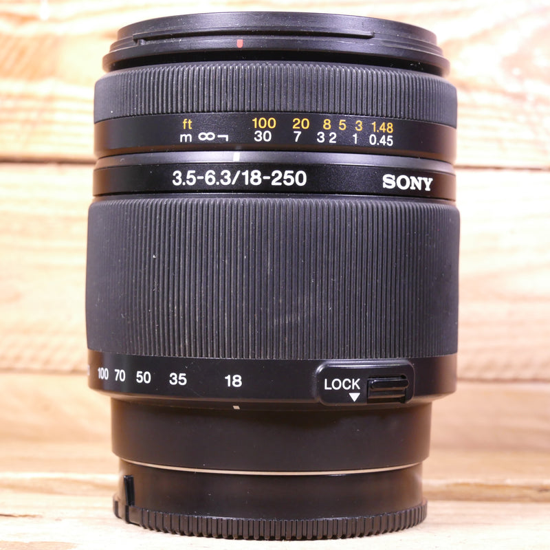 Used Sony DT 18-250mm F3.5-6.3 A mount Lens