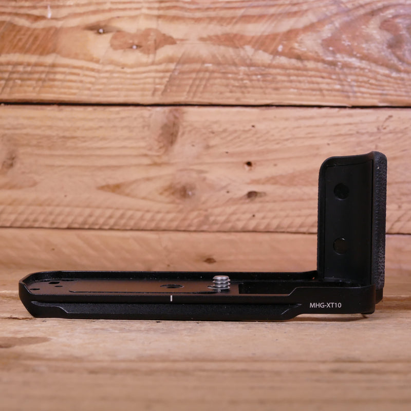 Used Fujifilm MHG-XT10 Handgrip for X-T10 X-T20 X-T30