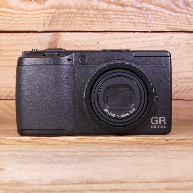 Used Ricoh GR Digital II 10 MP Camera