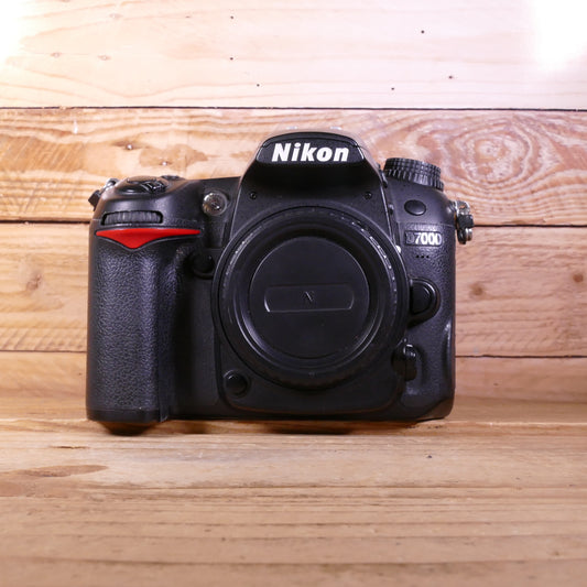 Used Nikon D7000 DSLR Camera Body