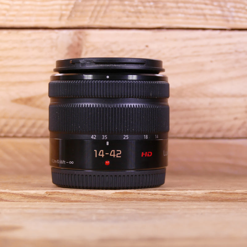 Used Panasonic AF 14-42mm F3.5-5.6 II Asph. Mega OIS Micro Four Thirds Fit Lens