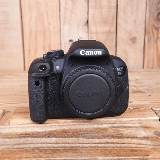 Used Canon EOS 700D DSLR Camera Body