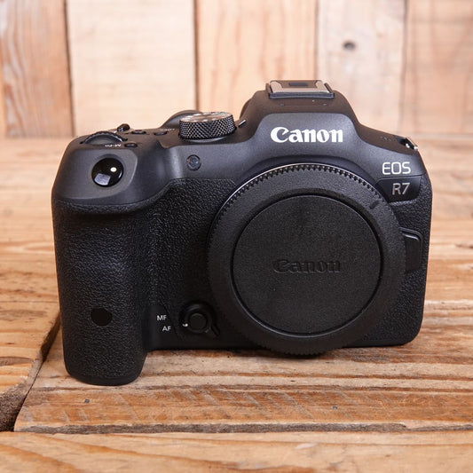 Used Canon R7 Body | Mirrorless | 32MP | APS-C | 4K Video | Dual-SD