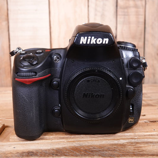 Used Nikon D700 Digital SLR Camera Body