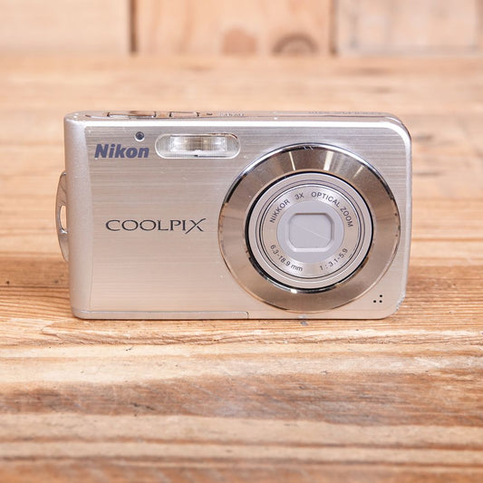 Used Nikon Coolpix S210 Digital Compact Camera