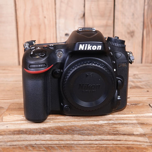 Used Nikon D7100 DSLR Camera Body