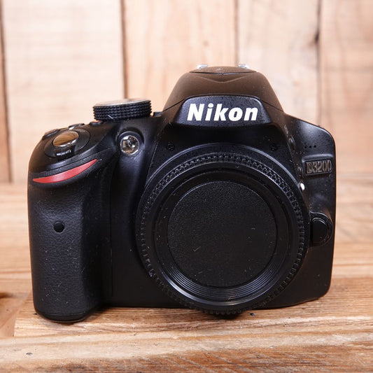 Used Nikon D3200 DSLR Camera Body