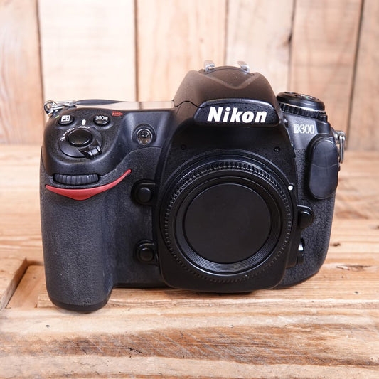 Used Nikon D300 Digital SLR Camera Body