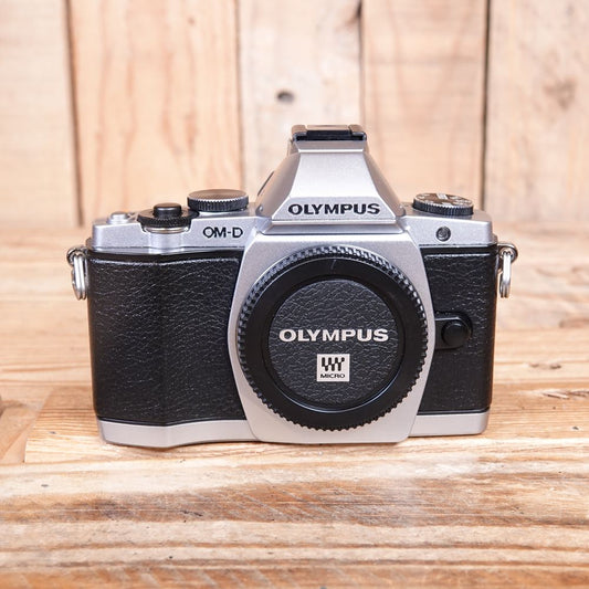 Used Olympus OM-D E-M5 Silver Camera Body