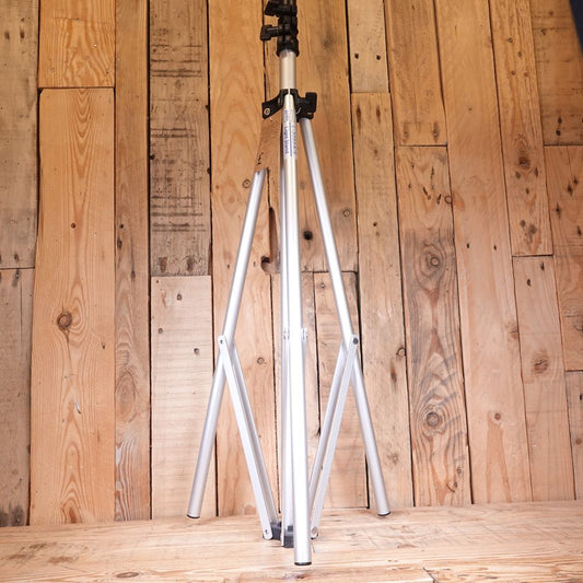 Used Dorr L3050 A/S Light Stand